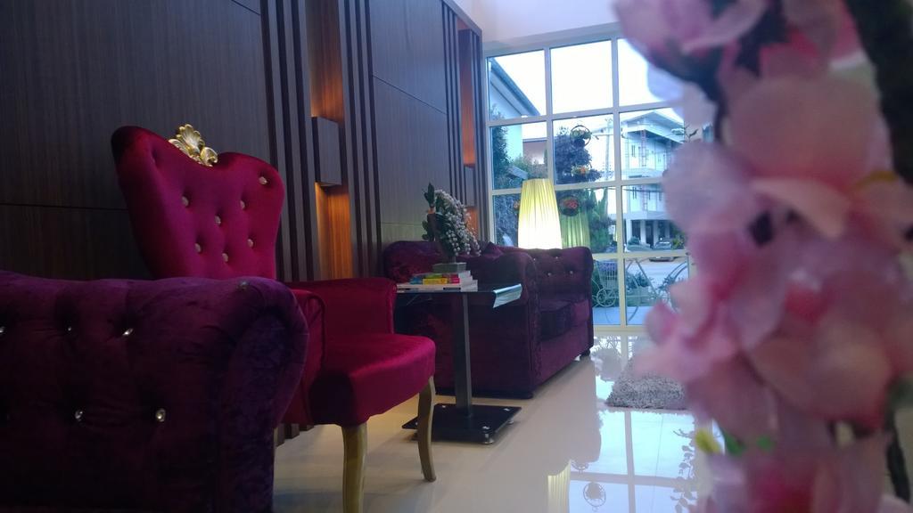 The Zara Double Tree Hotel ウボンラチャタニ エクステリア 写真