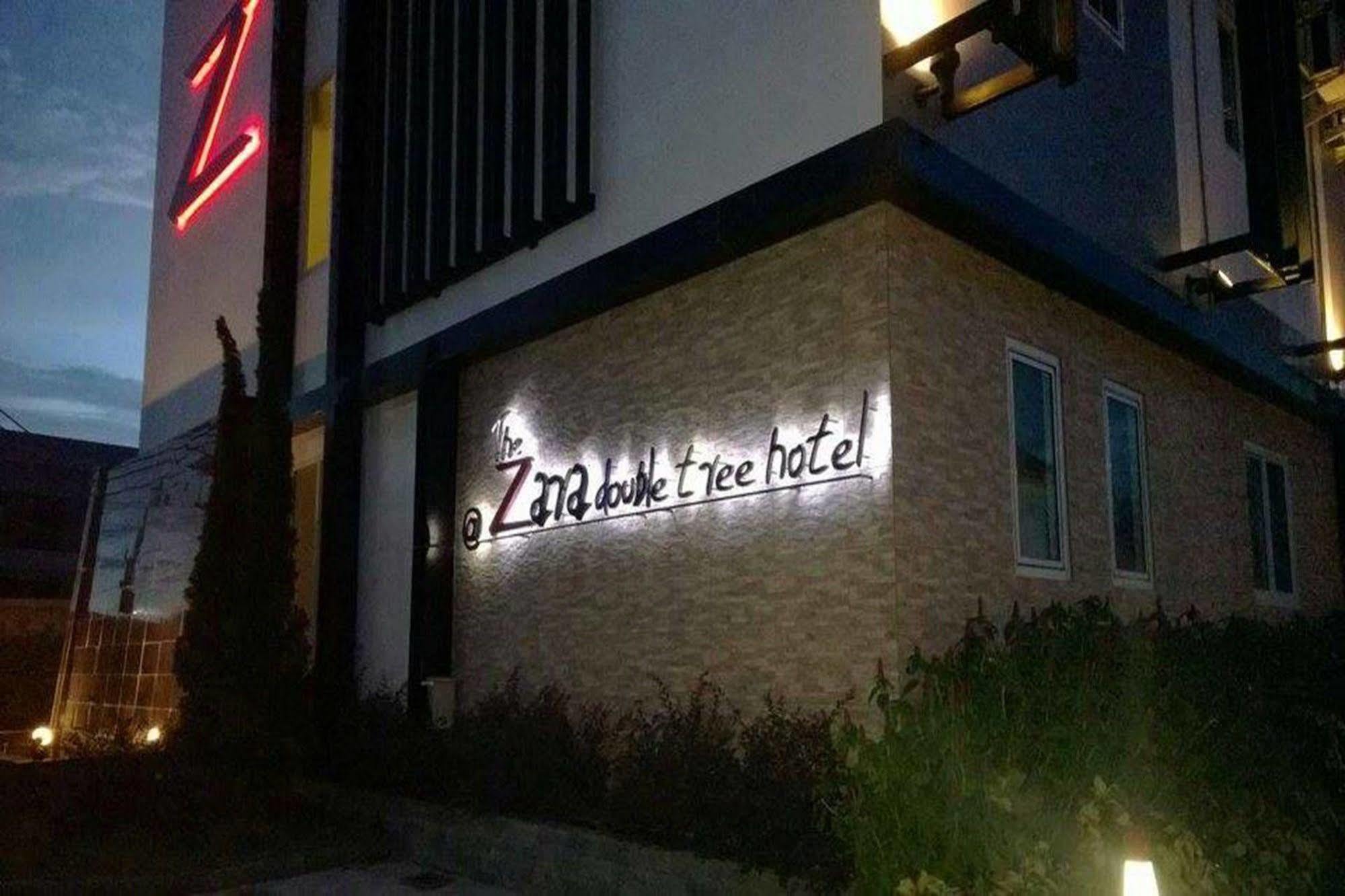 The Zara Double Tree Hotel ウボンラチャタニ エクステリア 写真